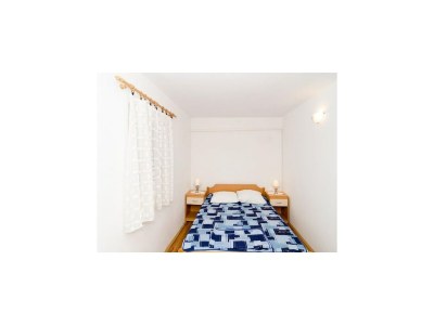 Apartment Apartments Ereš Zuronja-One-Bedroom Apartment with Sea View 3 - Features photo 17