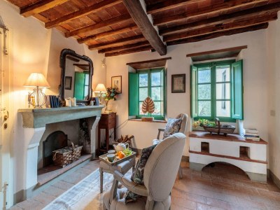 Villa Villa in Tuscany with Infinity Pool and Views - Features photo 50