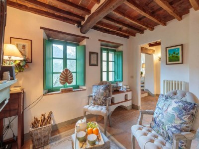 Villa Villa in Tuscany with Infinity Pool and Views - Features photo 52