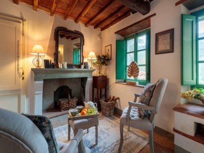 Villa Villa in Tuscany with Infinity Pool and Views - Features photo 86