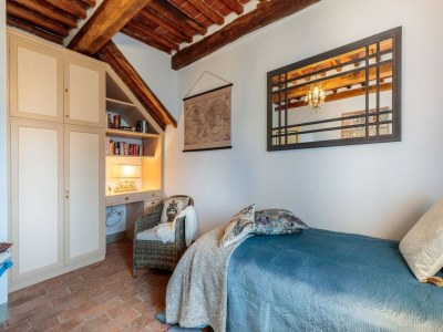 Villa Villa in Tuscany with Infinity Pool and Views - Features photo 89