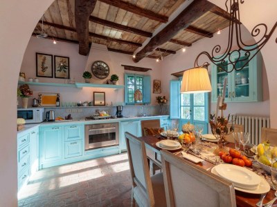 Villa Villa in Tuscany with Infinity Pool and Views - Features photo 102