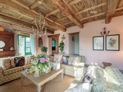 Villa Villa in Tuscany with Infinity Pool and Views - Features photo 104