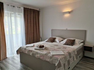 Apartment Family-friendly apartments with swimming pool Supetarska Draga - Donja, Rab - 2019 - Outdoor photo 21