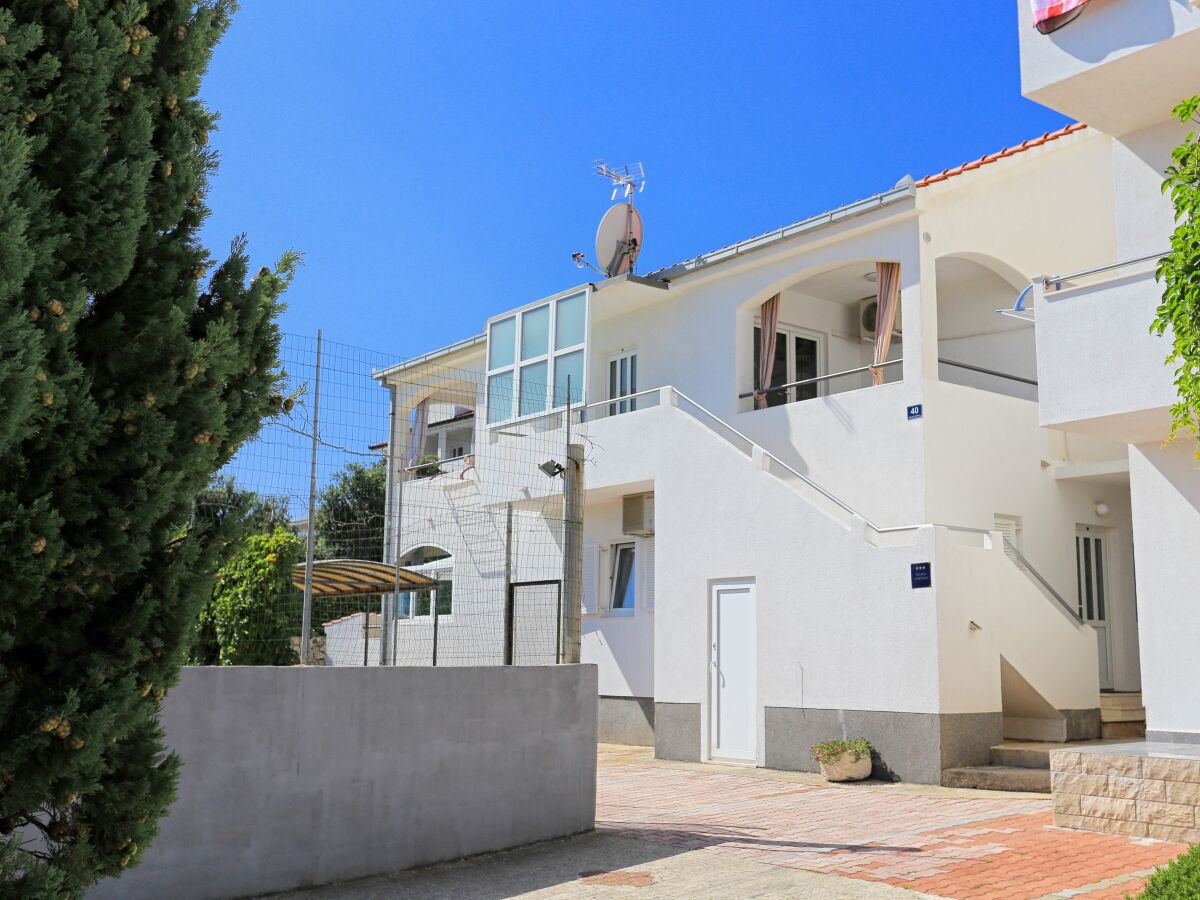 Apartment Two bedroom apartment near beach Sevid, Trogir A-4286-c - Outdoor photo 4
