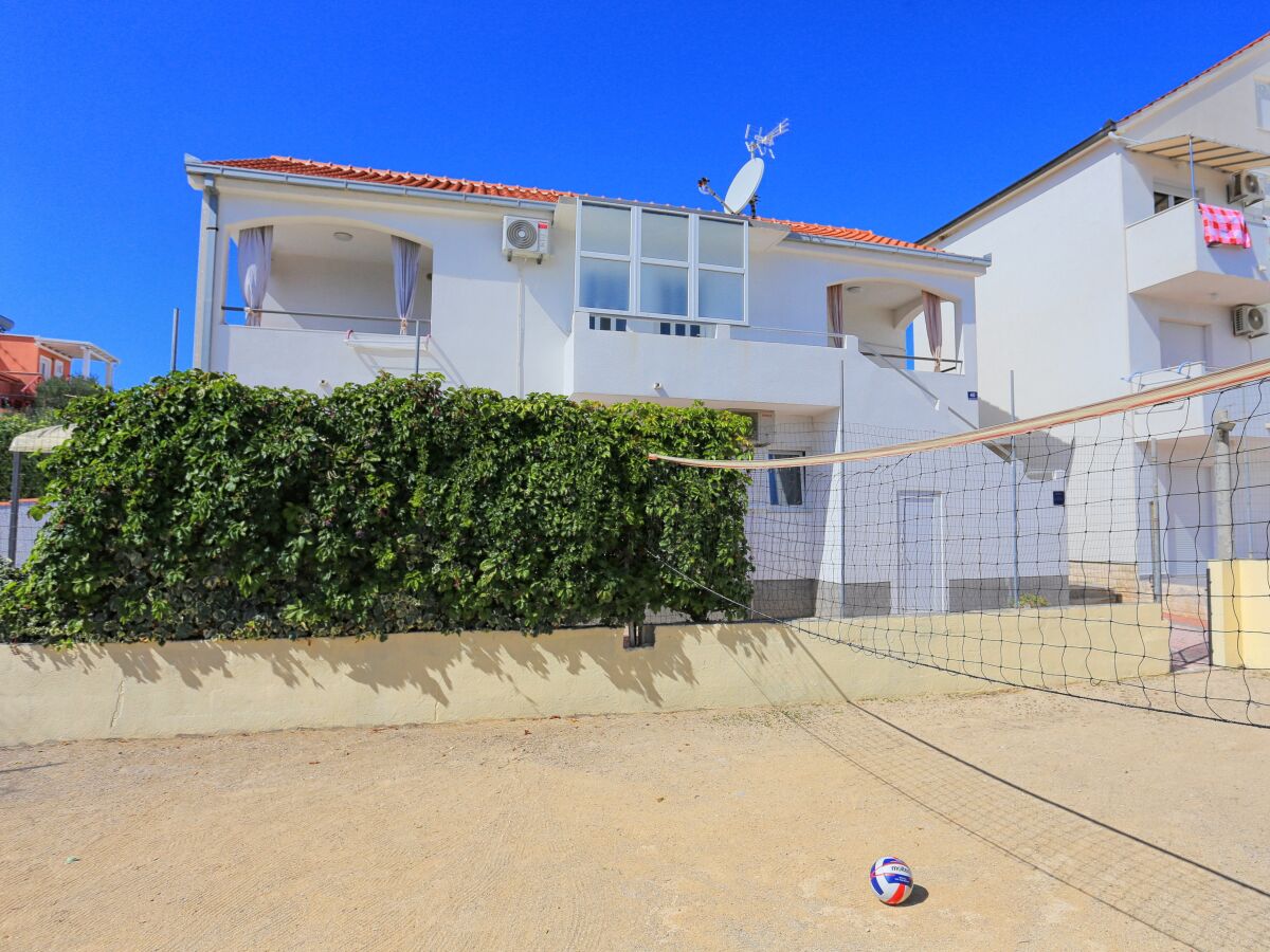 Apartment Two bedroom apartment near beach Sevid, Trogir A-4286-d - Outdoor photo 2