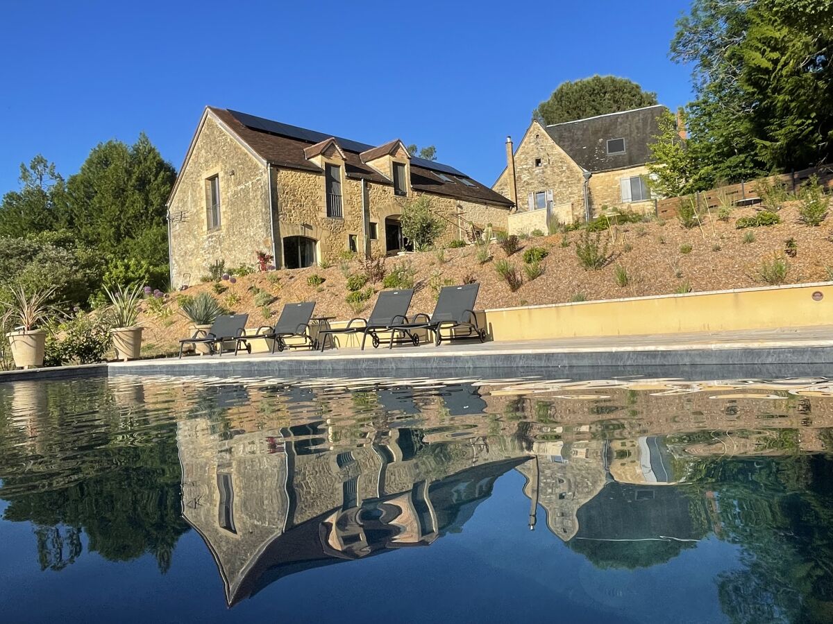 Holiday house Chaliniac : Maison en Pierre avec piscine chauffée