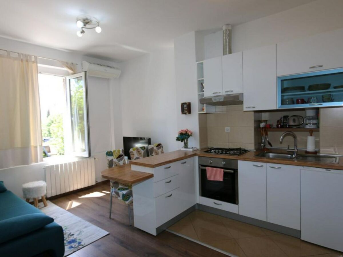 Apartment Two Bedroom Apartment - Outdoor photo 3