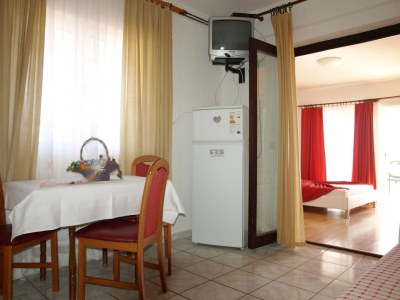 Apartment One bedroom apartment with terrace and sea view Orebić, Pelješac A-10088-a - Outdoor photo 4