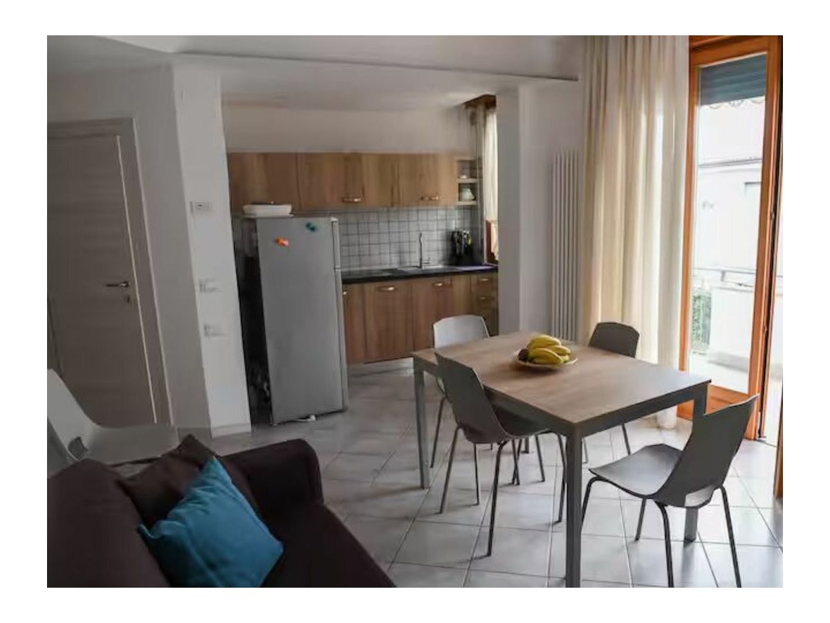 Holiday apartment Blue Apartment a stone's throw from the lake, parking - Features photo 5