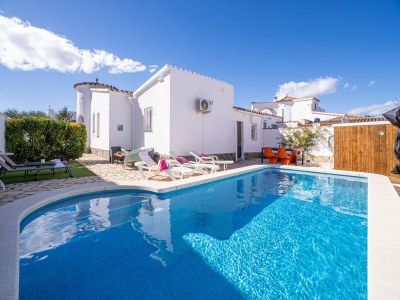 Villa Villa in Empuriabrava with Private Pool - Outdoor photo 19