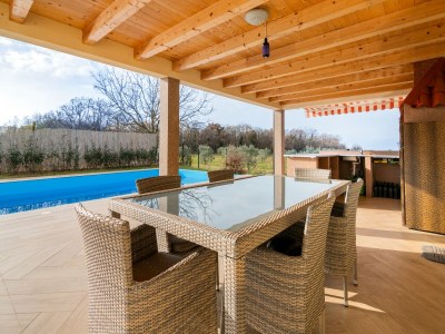 Holiday house Beautiful Holiday Home in Novigrad - Outdoor photo 4