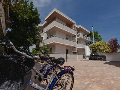 Apartment Alba Adriatica: Flucht am Pool - Apartment