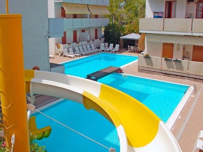 Apartment Alba Adriatica: Flucht am Pool - Outdoor photo 4