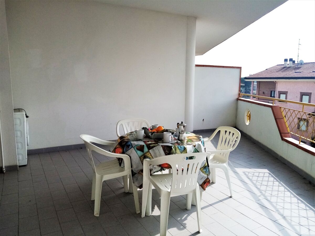 Apartment Coastal Comfort Stay in Villa Rosa - Outdoor photo 2