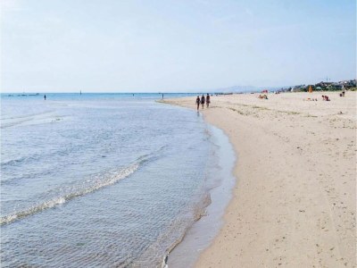 Apartment Coastal Comfort Stay in Villa Rosa - Environment photo 22
