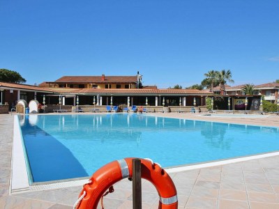 Holiday park Villa in Cecina Mare near Sandy Beaches - Outdoor photo 6