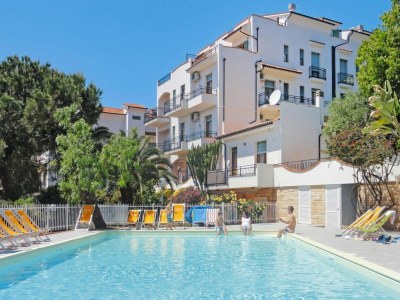 Holiday park Wohnung in Pietra Ligure - Outdoor photo 14