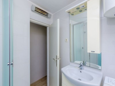 Apartment Apartment Kate - Two Bedroom Apartment with Sea View - Features photo 16