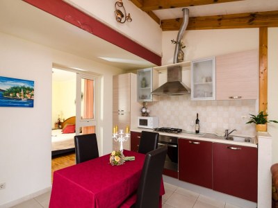 Apartment Apartments Villa Bell Memories- Two Bedroom Apartment with Shared Terrace and Sea View (A5) - Features photo 10