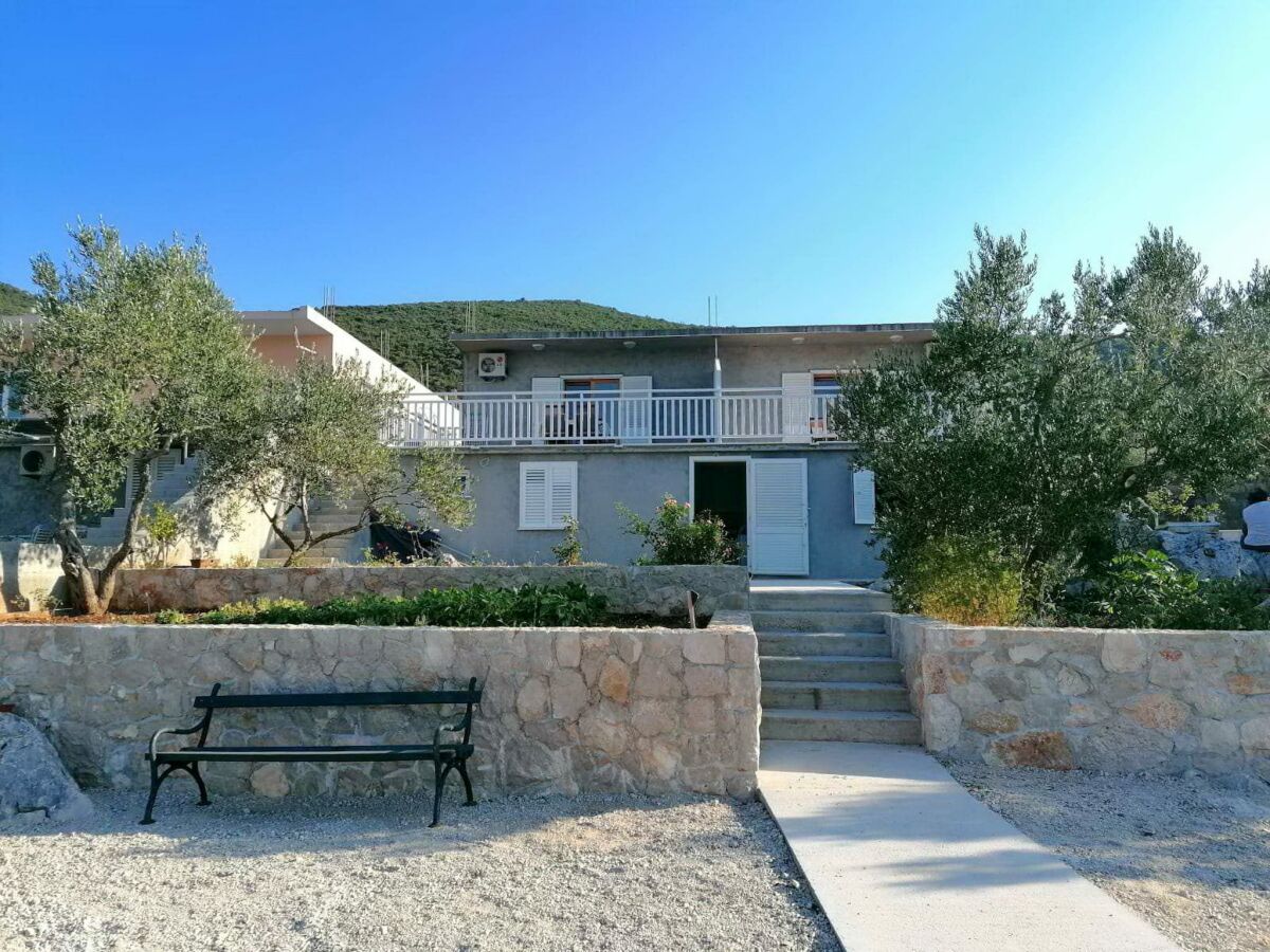 Apartment Holiday Home Blue Dream - Two Bedroom Apartment with Terrace and Sea View (A1) - Outdoor photo 5
