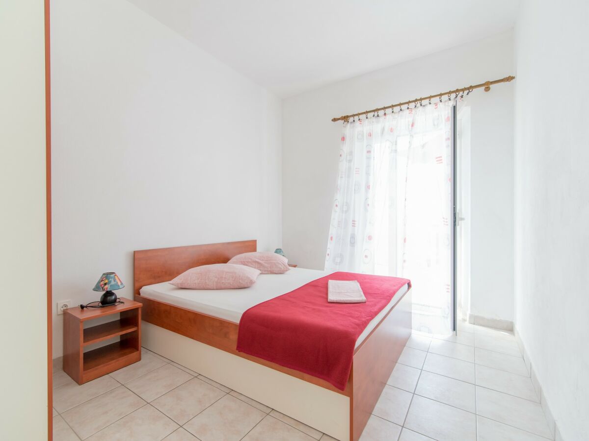 Apartment Apartments Neva- Standard Two Bedroom Apartment with Terrace and Sea View (4Z) - Features photo 4
