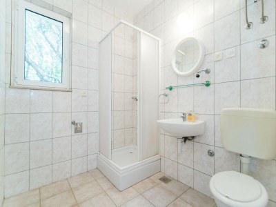 Apartment Apartments Neva- Standard Two Bedroom Apartment with Terrace and Sea View (4Z) - Features photo 7