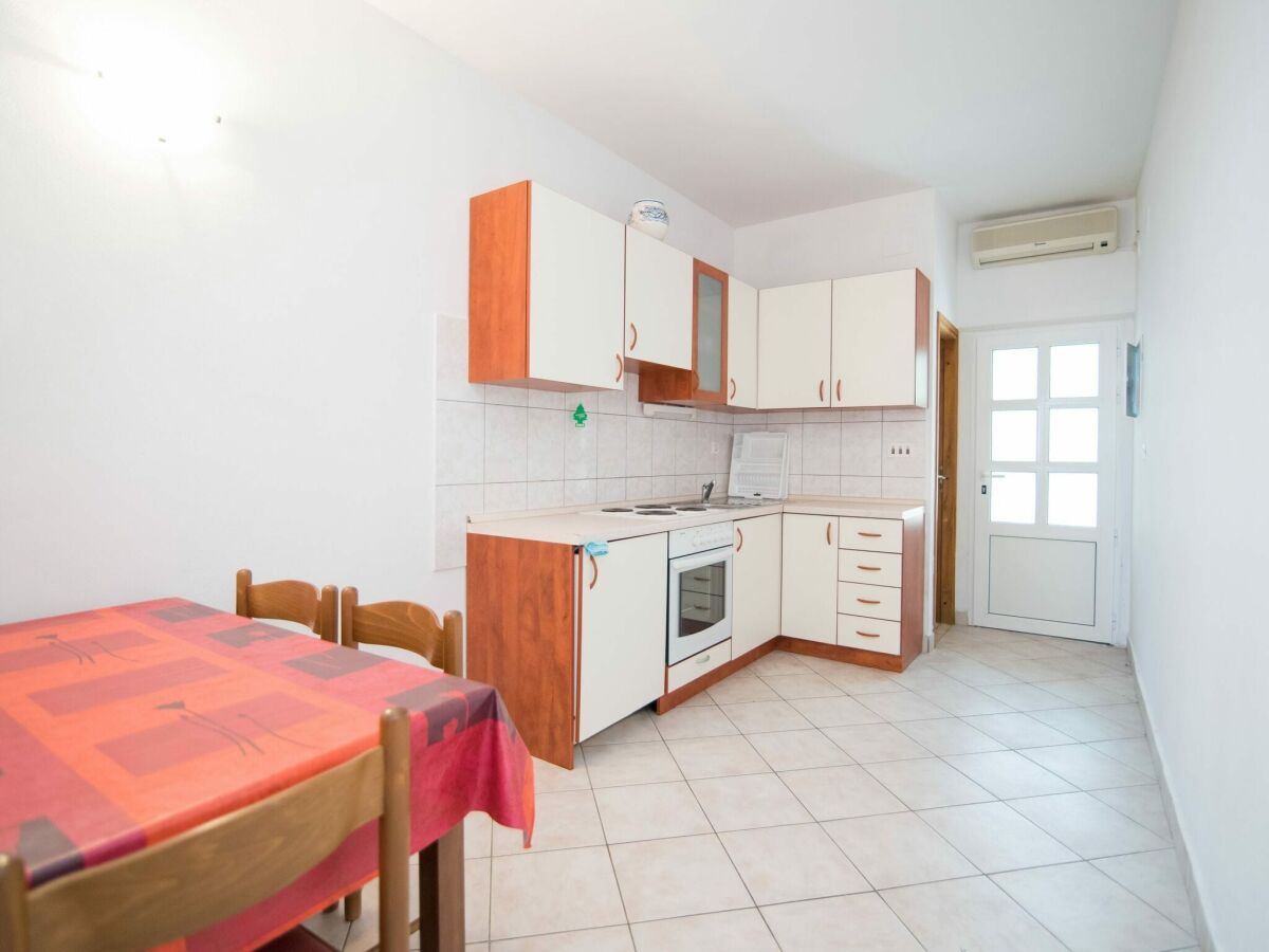 Apartment Apartments Neva- One Bedroom Apartment - Features photo 2