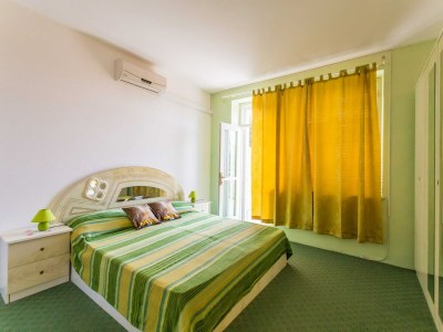 Apartment Apartments Sany - One Bedroom Apartment with Balcony and Sea View - Features photo 12