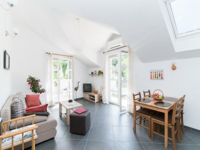 Apartment Apartments Mare- One Bedroom Apartment with Terrace A2 (ST) - Features photo 12