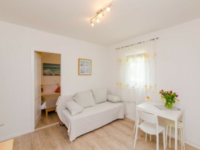 Apartment Color Apartments - One Bedroom Apartment with Terrace and Partial Sea View (Blue) - Features photo 17