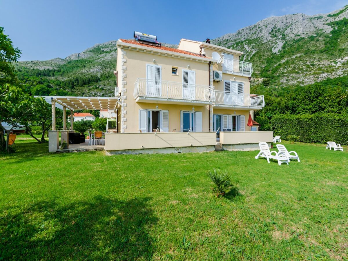 Apartment Apartment with 1 room and terrace - Outdoor photo 4