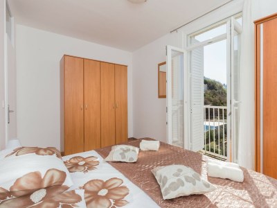 Apartment Apartment Brajković - One Bedroom Apartment with Loggia and Sea View - Features photo 5