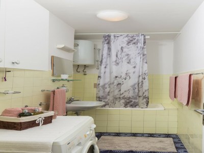 Apartment Apartment Brajković - One Bedroom Apartment with Loggia and Sea View - Features photo 13