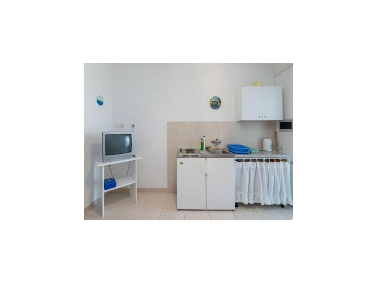 Apartment Apartments Boguvila - Two-Bedroom Standard Apartment with Terrace (A6) - (ST) - Features photo 3