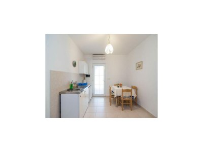 Apartment Apartments Boguvila - Two-Bedroom Standard Apartment with Terrace (A6) - (ST) - Features photo 4