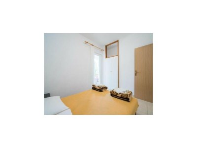 Apartment Apartments Boguvila - Two-Bedroom Standard Apartment with Terrace (A6) - (ST) - Features photo 8