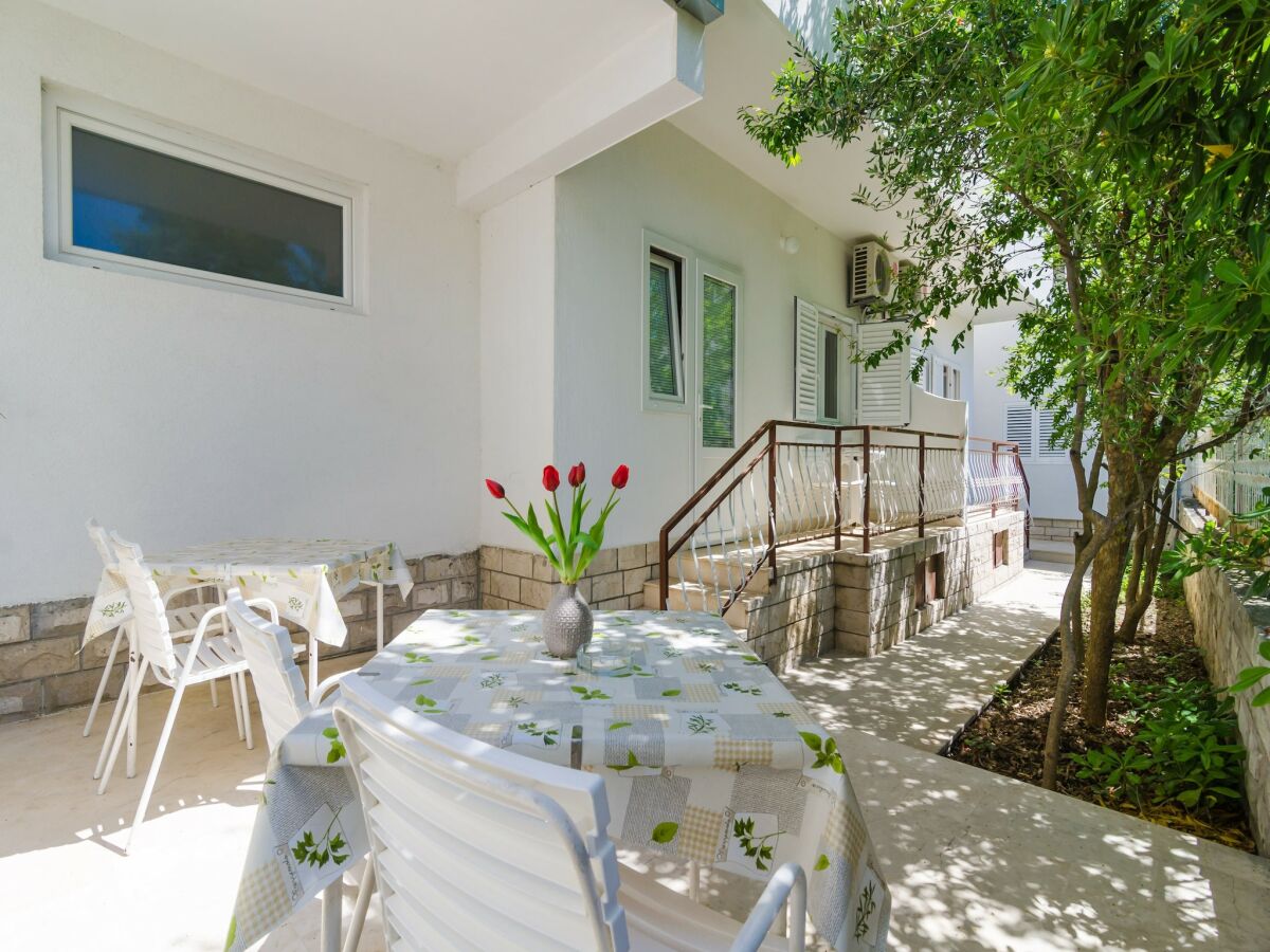 Apartment Apartments & Rooms Barišić - Superior Studio Apartment with Balcony and Garden View (G2-7) - Outdoor photo 4