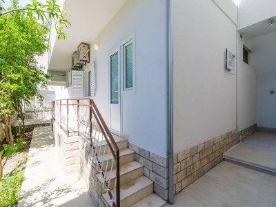 Apartment Apartments & Rooms Barišić - Superior Studio Apartment with Balcony and Garden View (G2-7) - Outdoor photo 10