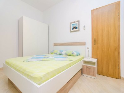 Apartment Apartments & Rooms Barišić - Superior Studio Apartment with Balcony and Garden View (G2-7) - Outdoor photo 20