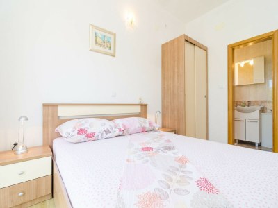 Apartment Apartments & Rooms Barišić - Studio Apartment with Balcony and Garden View (First Floor)-APT 9 - Outdoor photo 21