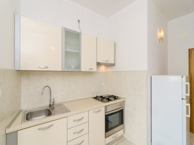 Apartment Apartments & Rooms Barišić - Studio Apartment with Balcony and City View (Second Floor) (Apt 14) - Features photo 16