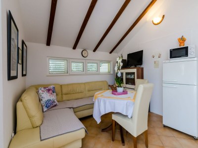 Apartment Apartment Marina View - One-Bedroom Apartment with Terrace and Sea View - Features photo 9
