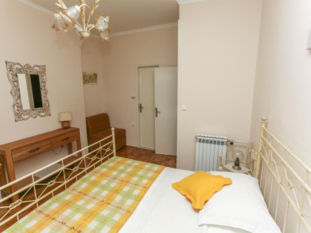 Apartment Apartment with sea view in Orasac - Features photo 5