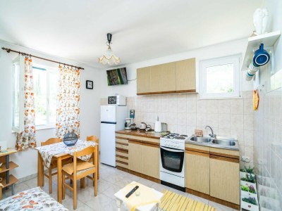 Apartment Apartment Laurel Leaf - Three Bedroom Apartment with Terrace - Features photo 15