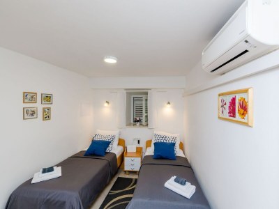 Apartment Apartment Domix - Two Bedroom Apartment - Features photo 17