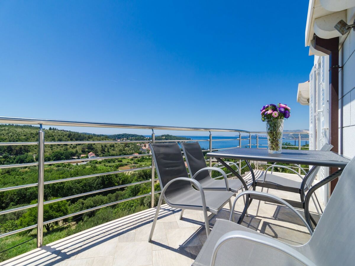 Apartment Apartment Feel Phili - Two Bedroom Apartment with Balcony and Sea View