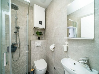 Apartment Apartment & Rooms Papa - Studio Apartment with Balcony and Partial Sea View - Features photo 16