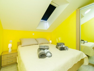 Apartment Apartments Donita - Comfort Two Bedroom Apartment with Balcony and Sea View - Features photo 13