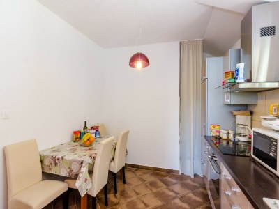 Apartment Ana Apartment - One Bedroom Apartment with Balcony - Features photo 9